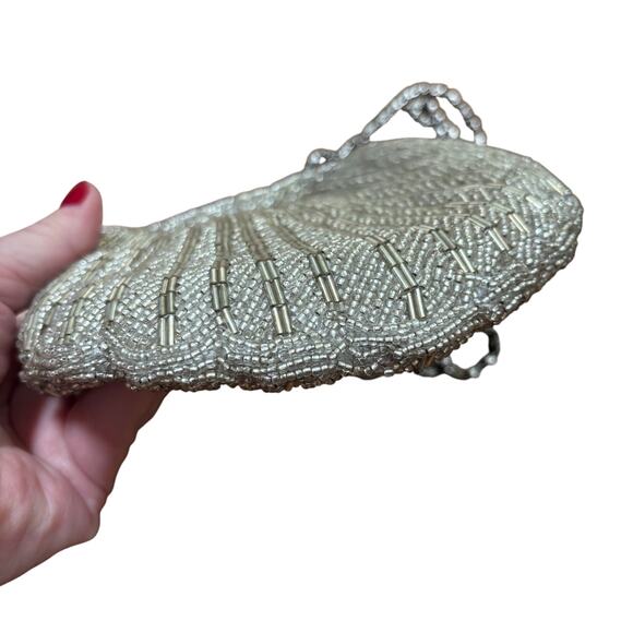 Silver beaded clamshell evening bag dressy prom wedding purse chain kiss clasp - Picture 5 of 9